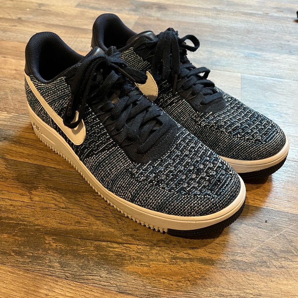 AF1